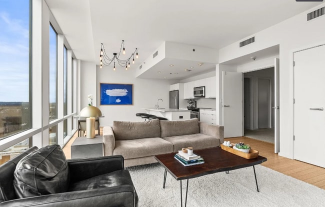 Building Photo - River Market Tower - Unit 1407