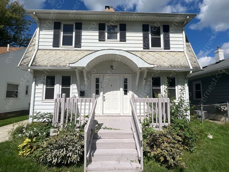 Primary Photo - 624 Southover Rd