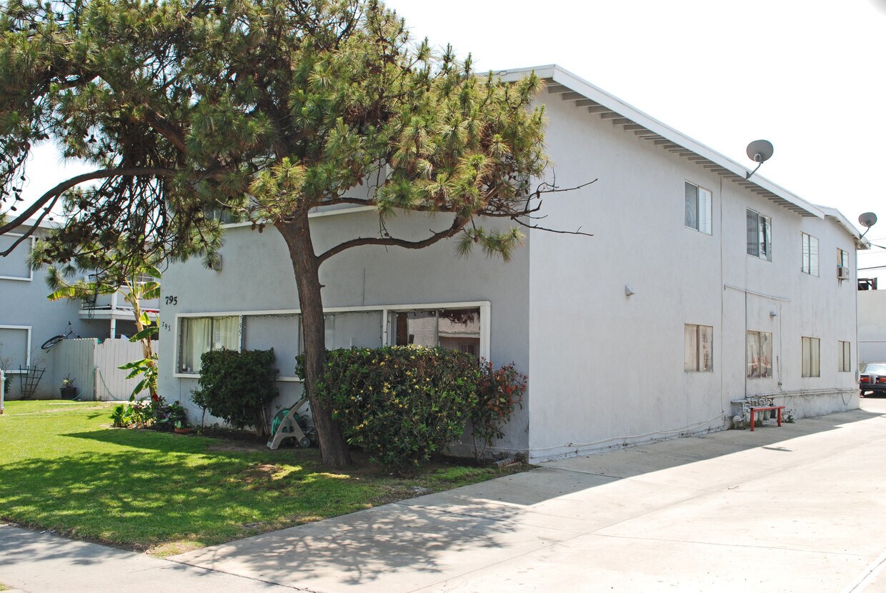 Building Photo - 795 Shalimar Dr