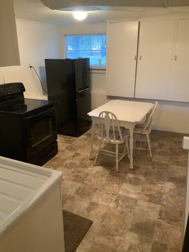 Foto del edificio - Great 1 Bedroom Apartment Near Downtown