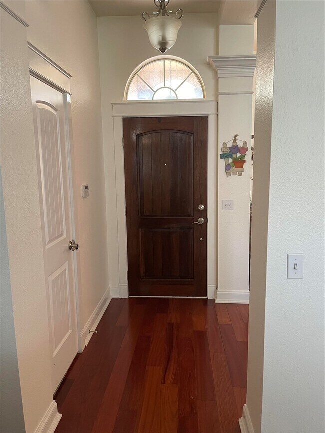 Building Photo - 11300 Perennial Ct