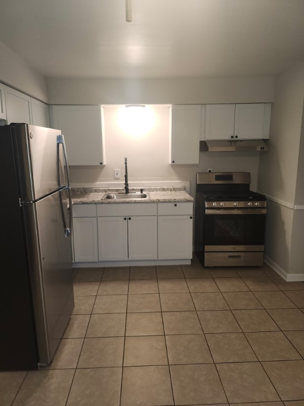 Foto del edificio - 25 Laurel Ave