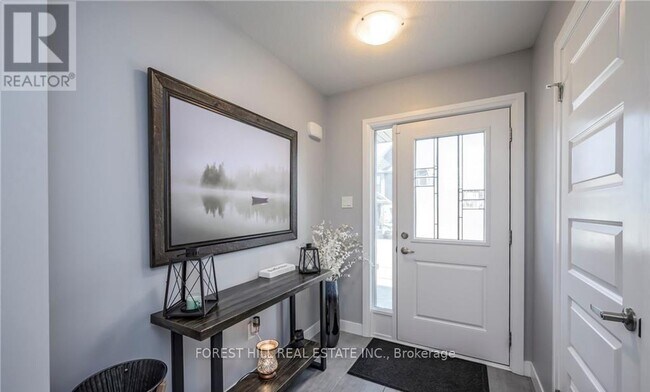 Photo du bâtiment - 1110 Meadowlark Ridge