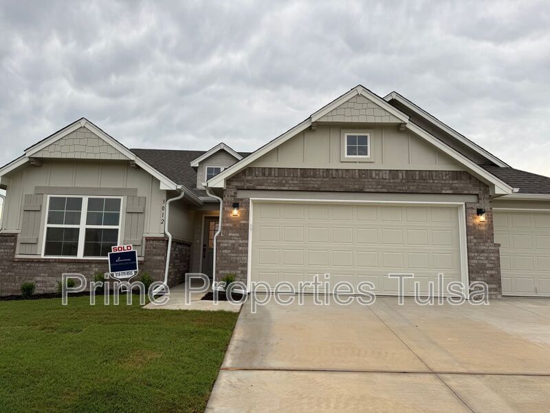 Foto principal - 3012 S Redwood Ave