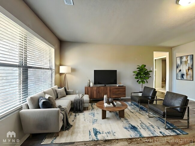 Building Photo - 407 Westwood Dr