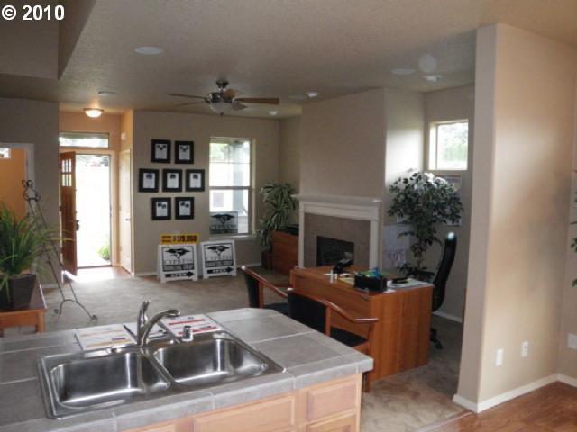 Foto del edificio - 2725 NE 87th Ave