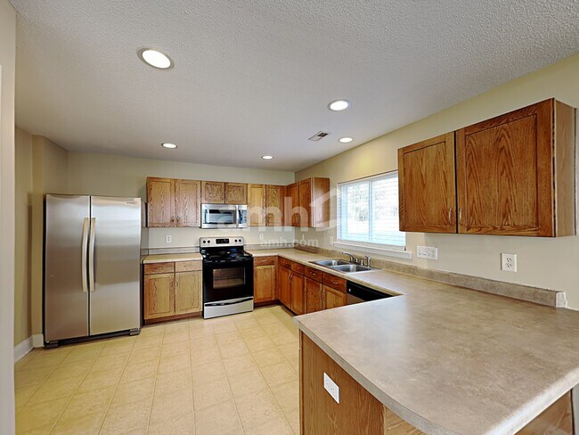 Foto del edificio - 6017 Namozine Ct