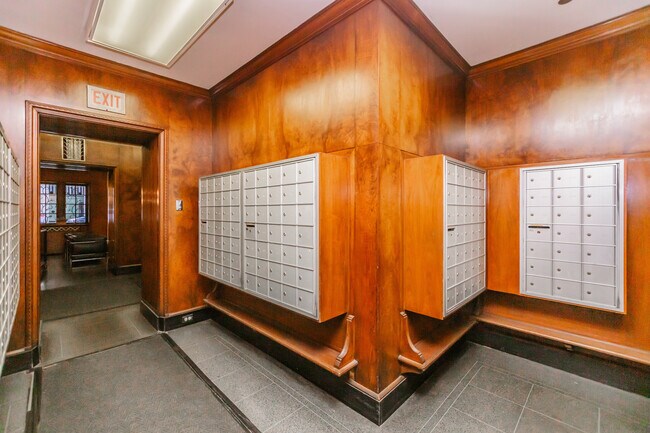 Foto del edificio - 1100 N Dearborn St