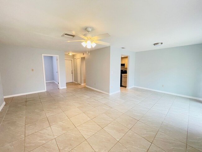 Photo - Charming 3 Bedroom, 2 Bathroom Home in Orlando! Only 20 Minutes from Disney World!! Ready For mov...