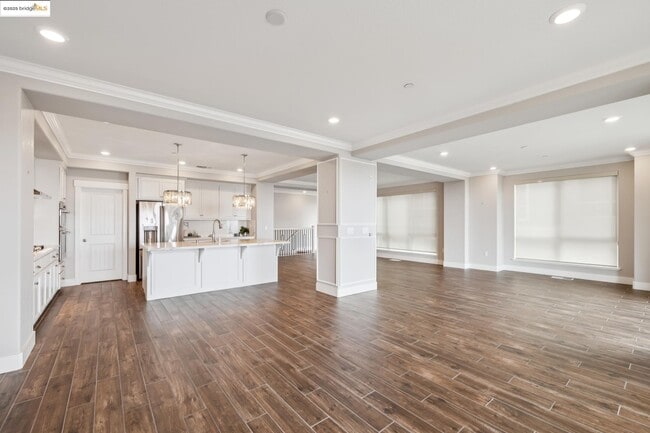 Foto del edificio - 6733 Skyview Dr
