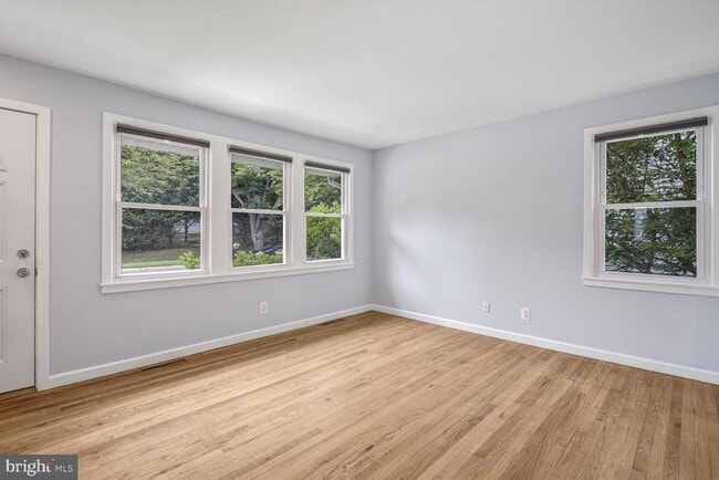 Foto del edificio - 1606 Crawford Dr