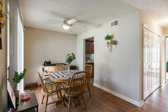 Foto del edificio - 154 Sleepy Creek Dr