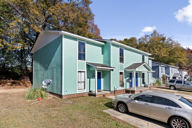 Foto del edificio - 5902 Aftonshire Dr