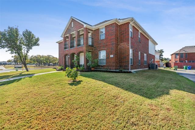 Building Photo - 1501 Ector Dr
