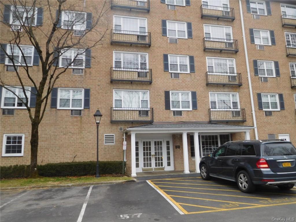 2 Consulate Dr Unit 4E, Tuckahoe, NY 10707 Condo for Rent in Tuckahoe, NY