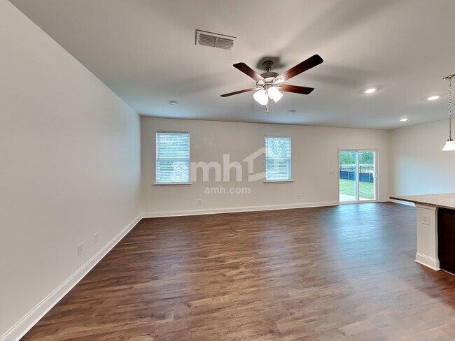 Foto del edificio - 893 Headland Wy