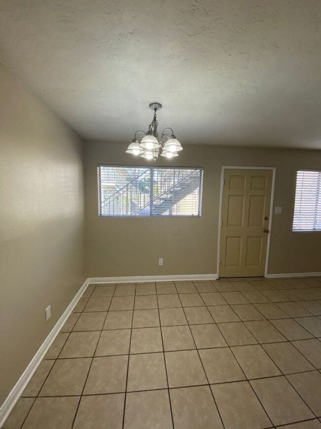 Foto del interior - 5505 Ackerfield Ave. Long Beach, CA 90805