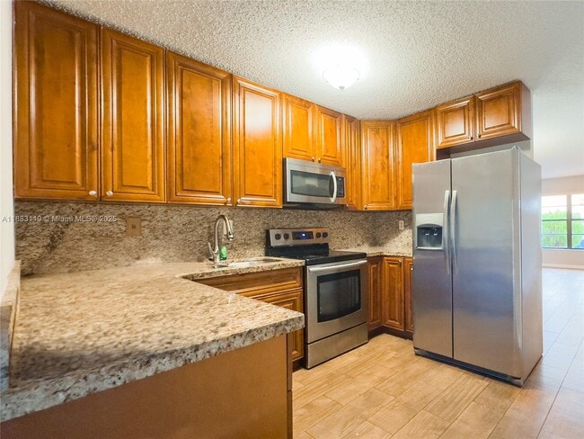 Foto del edificio - 11543 SW 6th St