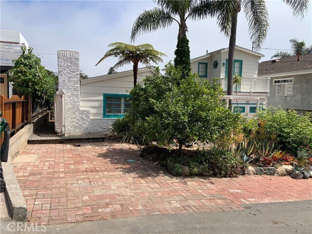 Building Photo - 609 Seaview St