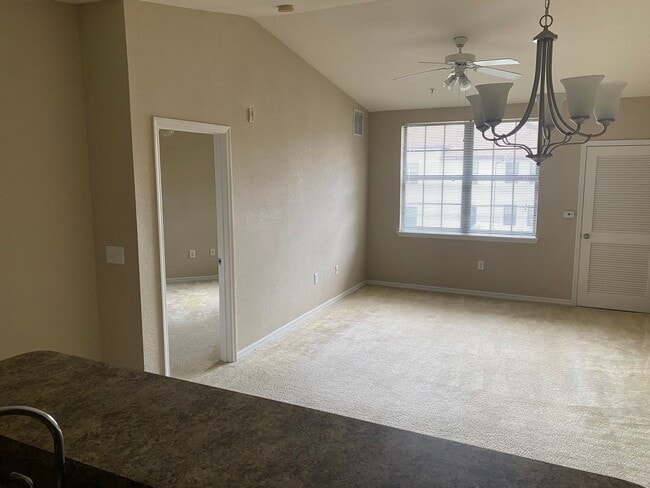 Photo - Spacious 1 Bedroom in Registry at Michigan Park House