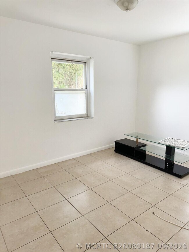 Foto del edificio - 1405 NW 6th Ave