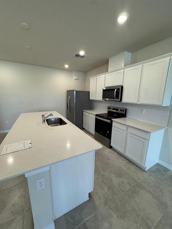 Building Photo - 6400 Tabebuia Pkwy