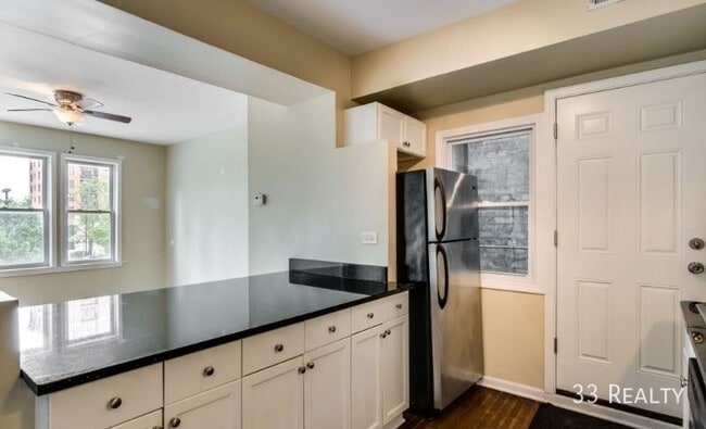 Photo - 3240 N Clark-2F Apartment