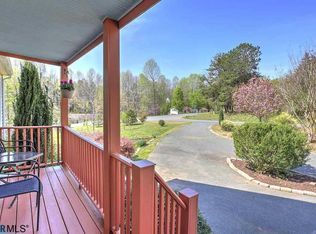 Building Photo - 259 Begonia Rd