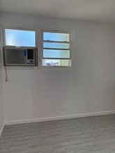 Building Photo - 812 Paahana St