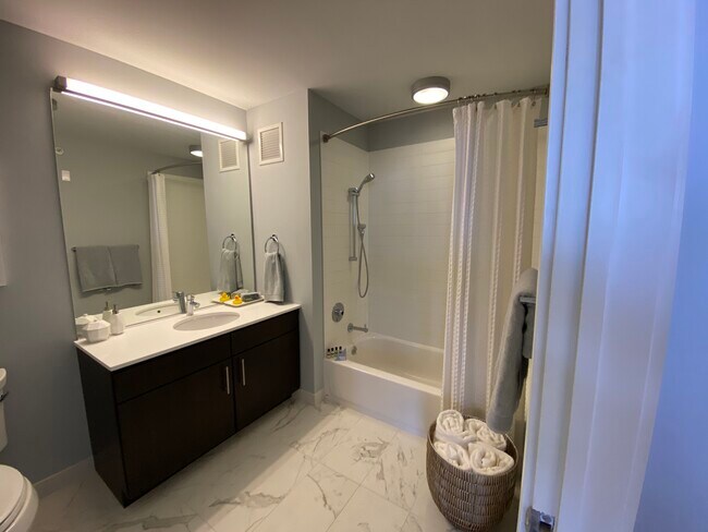 Foto del edificio - 840 W Monroe St