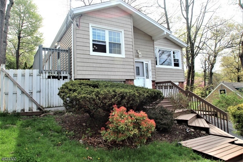 Foto principal - 623 Dorothy Ln