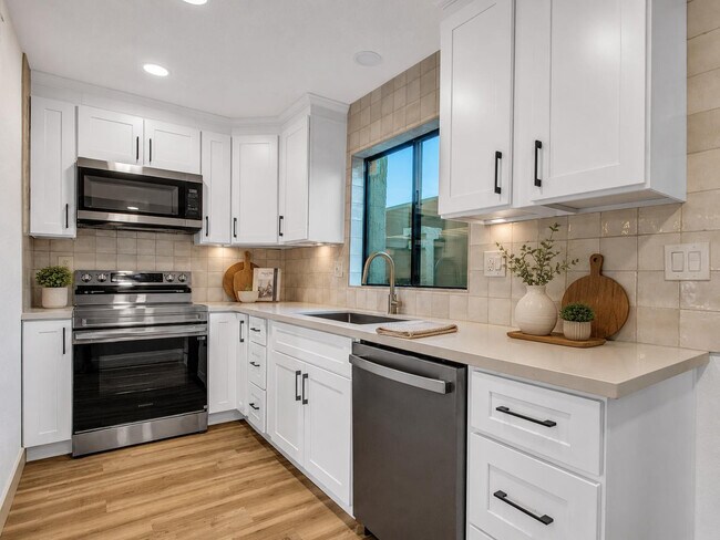 Foto del edificio - 3501 N 64th St