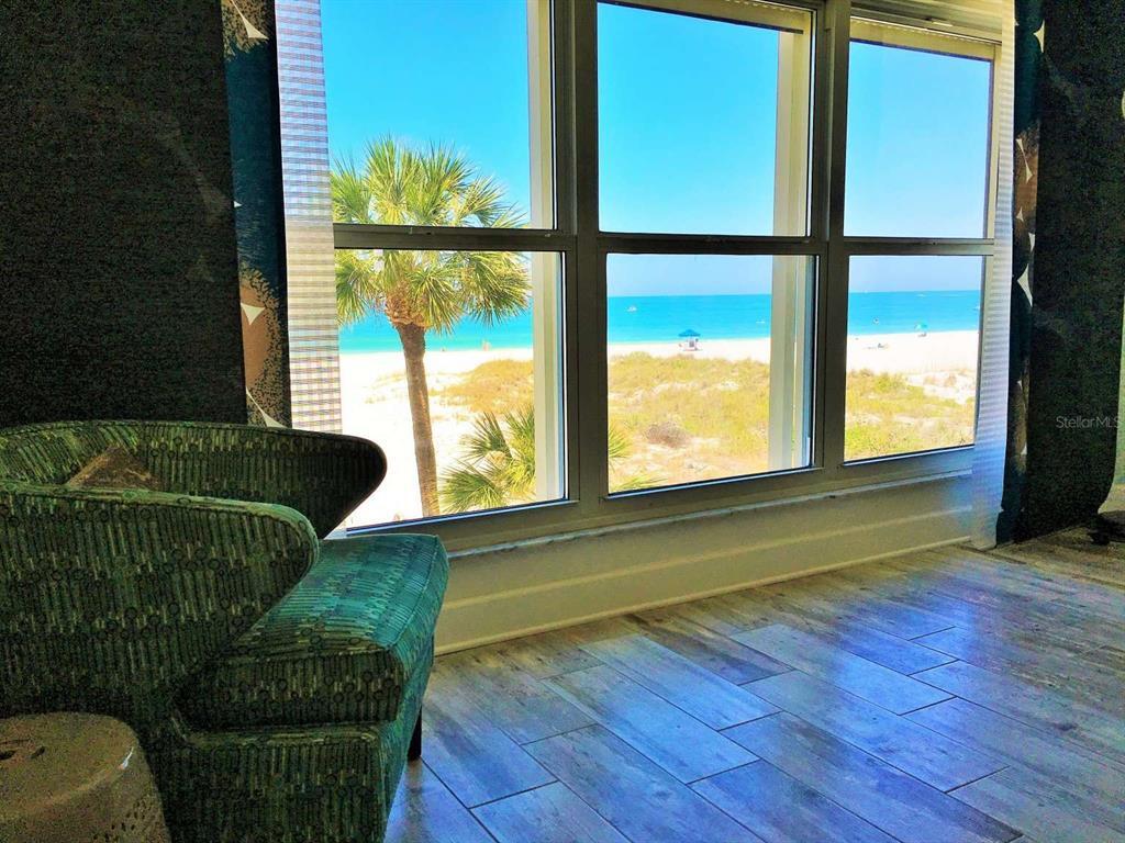 Foto principal - 5000 Gulf Blvd