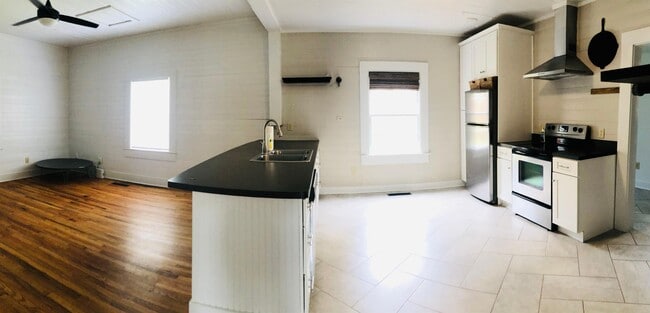 Photo - 140 Hiawassee Ave House