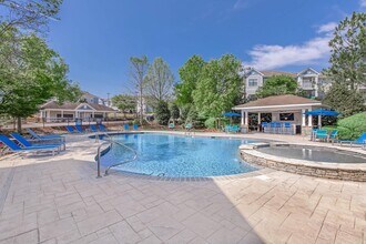 Building Photo - Gravity at 255