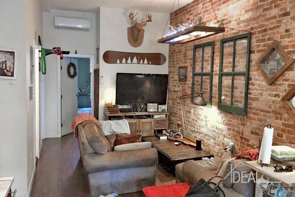 Foto del edificio - 312 Tompkins Ave