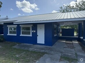 Building Photo - 11 E Main St
