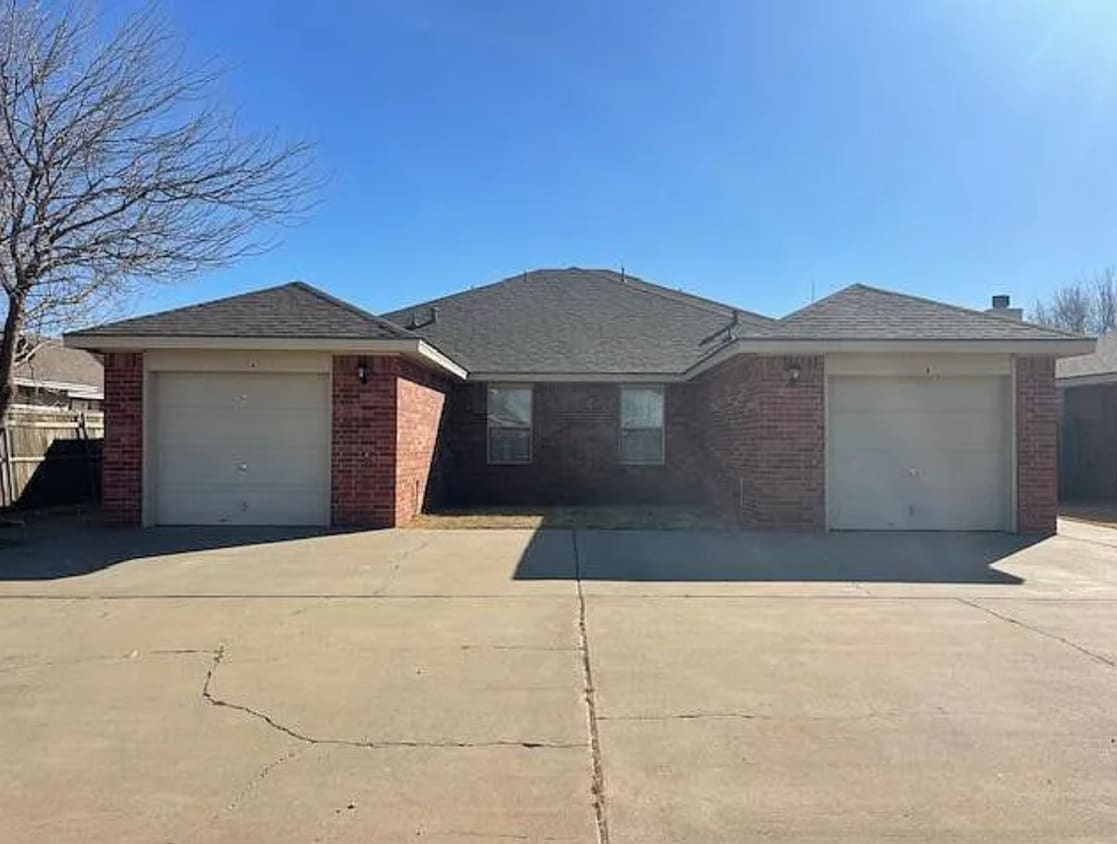 Foto principal - 2403 87th St