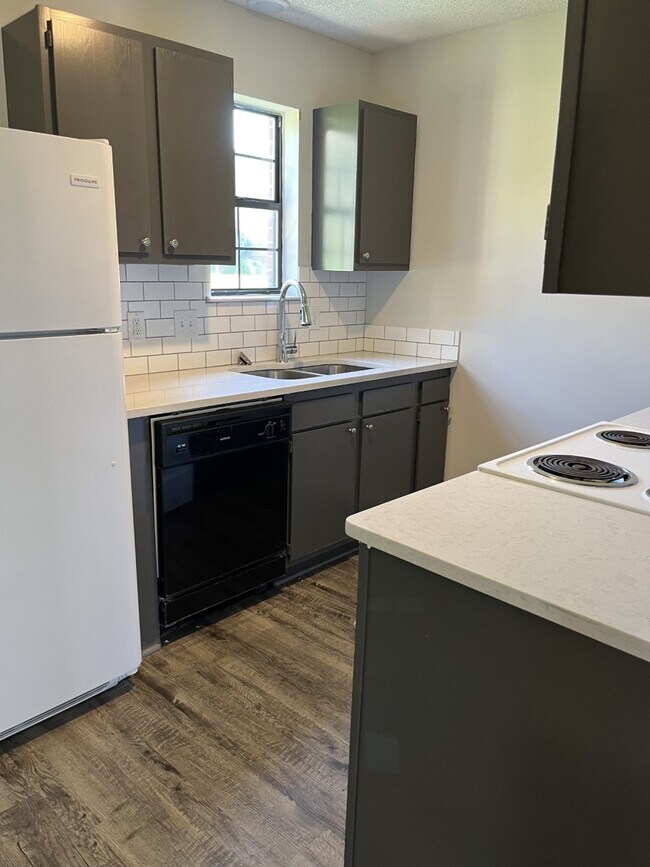 Athens Square Apartments in Athens, AL