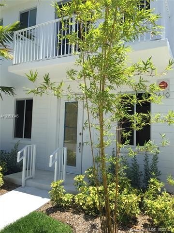 Foto del edificio - 2610 NE 213th St