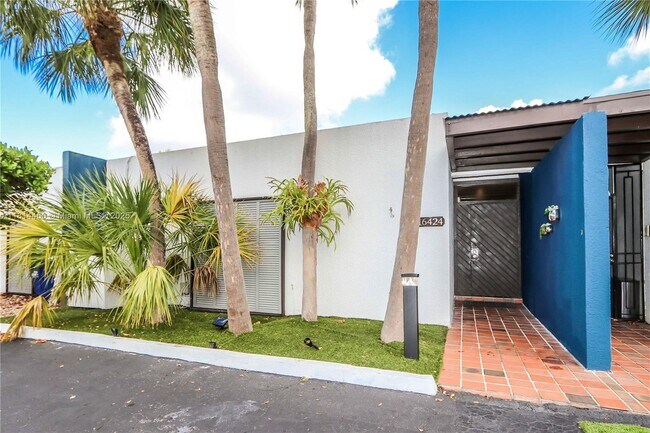 Foto del edificio - 16424 Briar Patch Pl