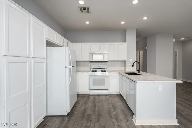 Building Photo - 228 Serenity Crest St