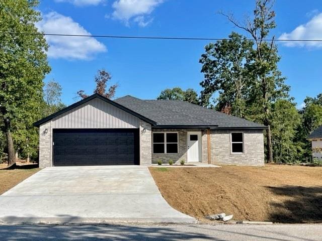 Primary Photo - 277 Kinross Dr