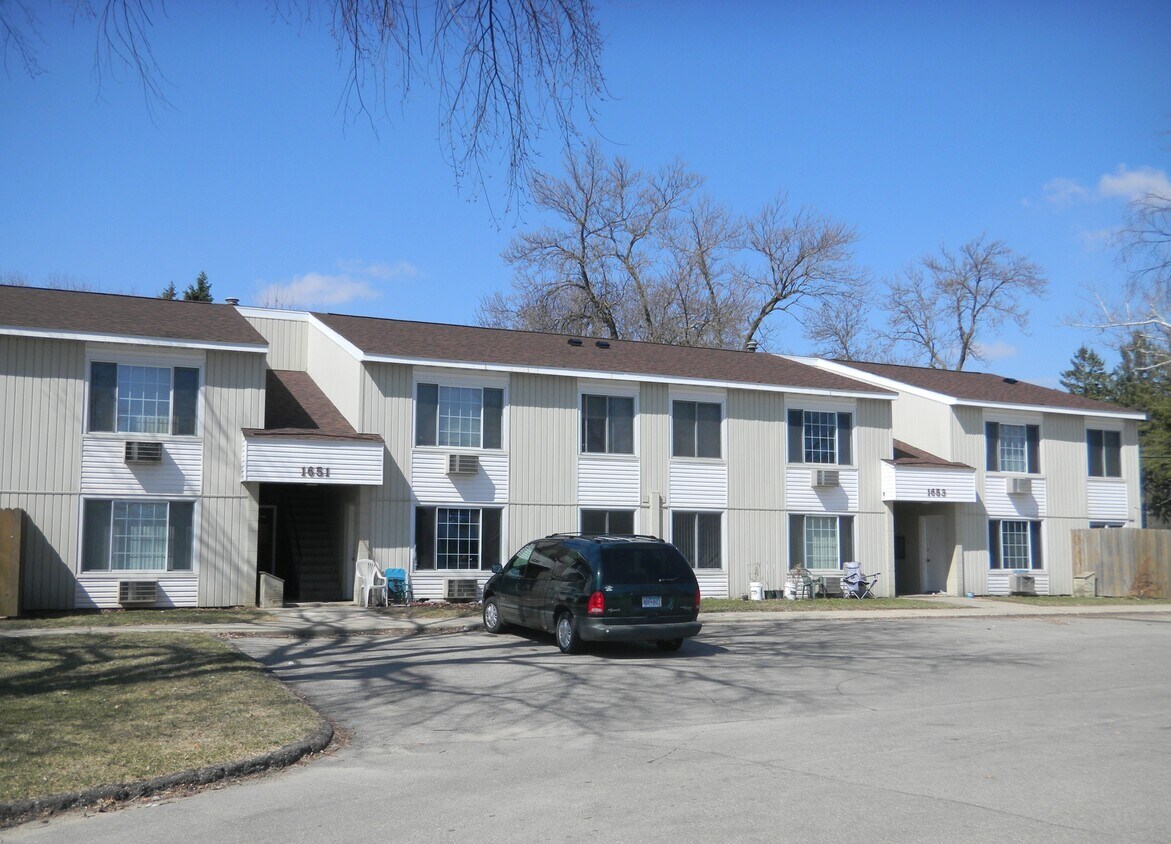 Foto principal - 1653 4th St SE