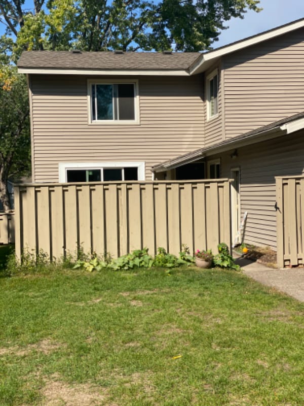 Building Photo - 998 Carmel Ct