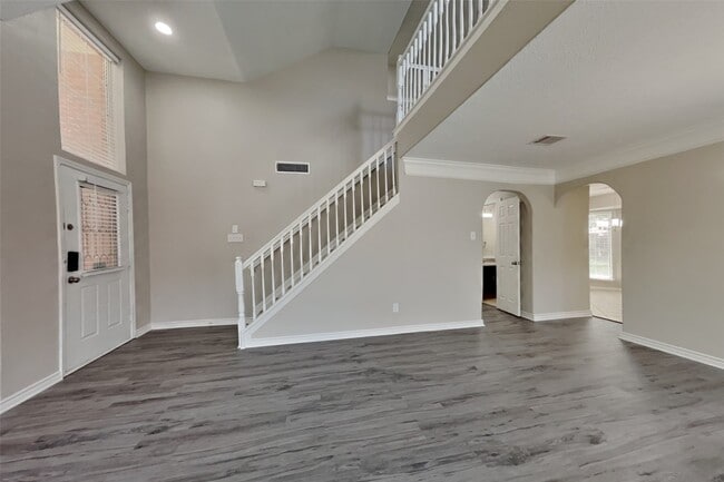 Building Photo - 1211 Atlanta Dr