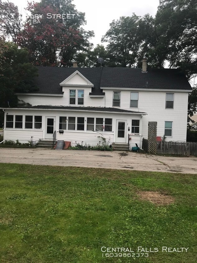 Primary Photo - Newly Renovated 4 BR ! Section 8 Welcome !