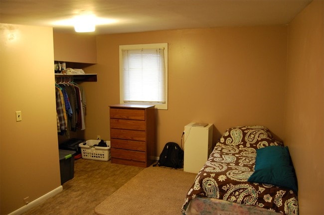 Building Photo - 1907 10th St