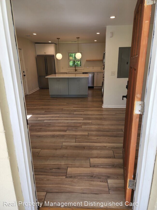 Foto del edificio - 3 br, 2 bath House - 1028 Charity Church Rd.