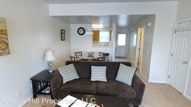 Building Photo - 2 br, 2 bath Apartment - 3520 W 22nd St.